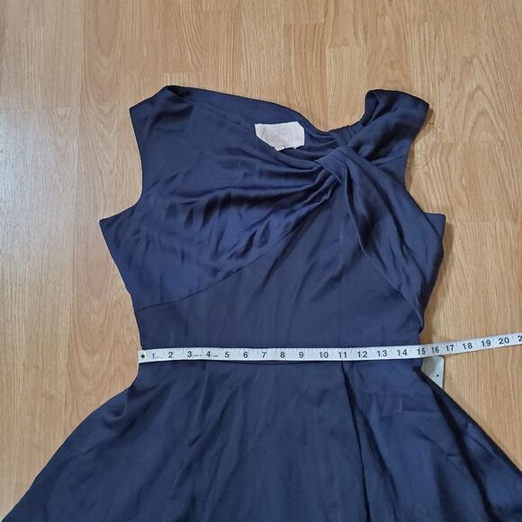 Gal Meets Glam Noelle Twist Neck Satin Dress - Picture 8 of 11